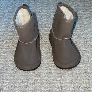 Baby Gap Shearling Boots 6-12 Months